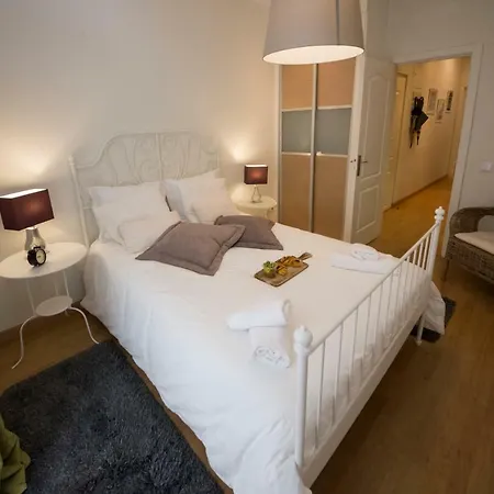 Charming Tejo House, 2 Bedrooms, Cacilhas Center Apartamento *