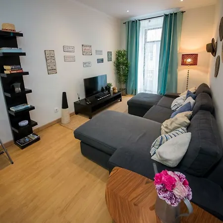 Charming Tejo House, 2 Bedrooms, Cacilhas Center Almada