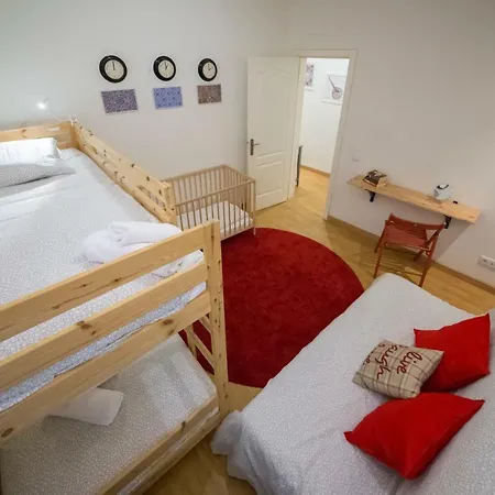 Charming Tejo House, 2 Bedrooms, Cacilhas Center Almada